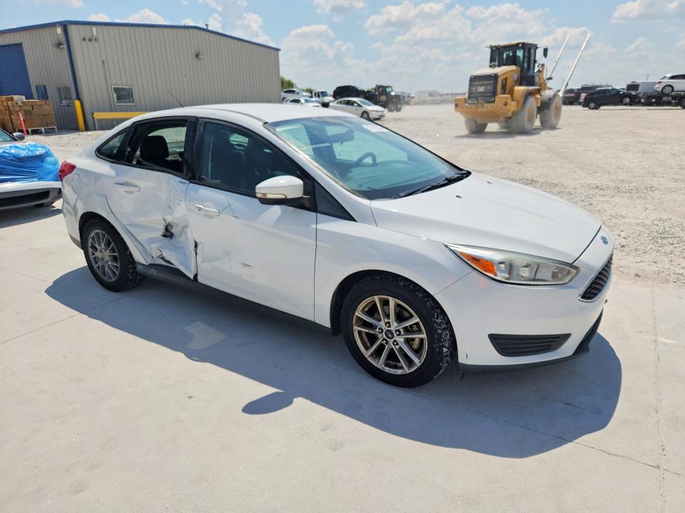 Photo 4 from auction – 2017 FORD FOCUS with VIN 1FADP3F22HL318774
