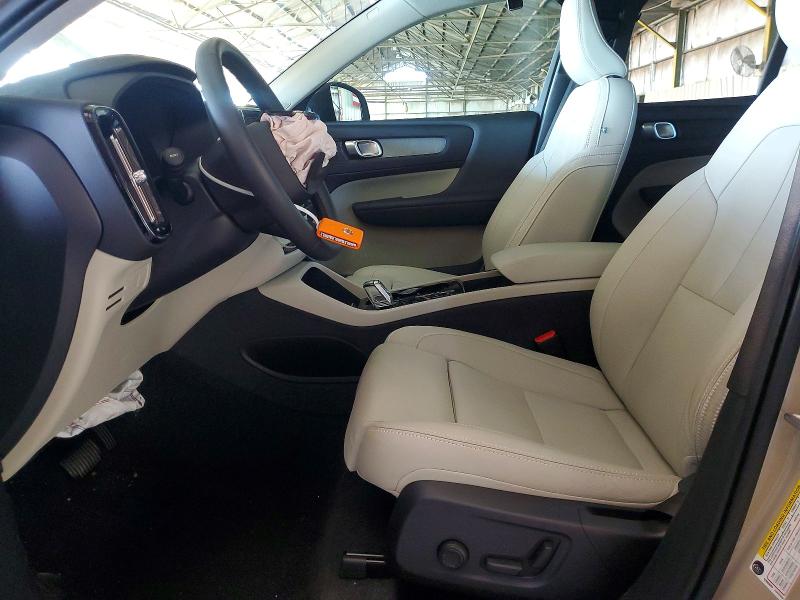 Photo 7 from auction – 2025 VOLVO XC40 with VIN YV4L12UC7S2457659