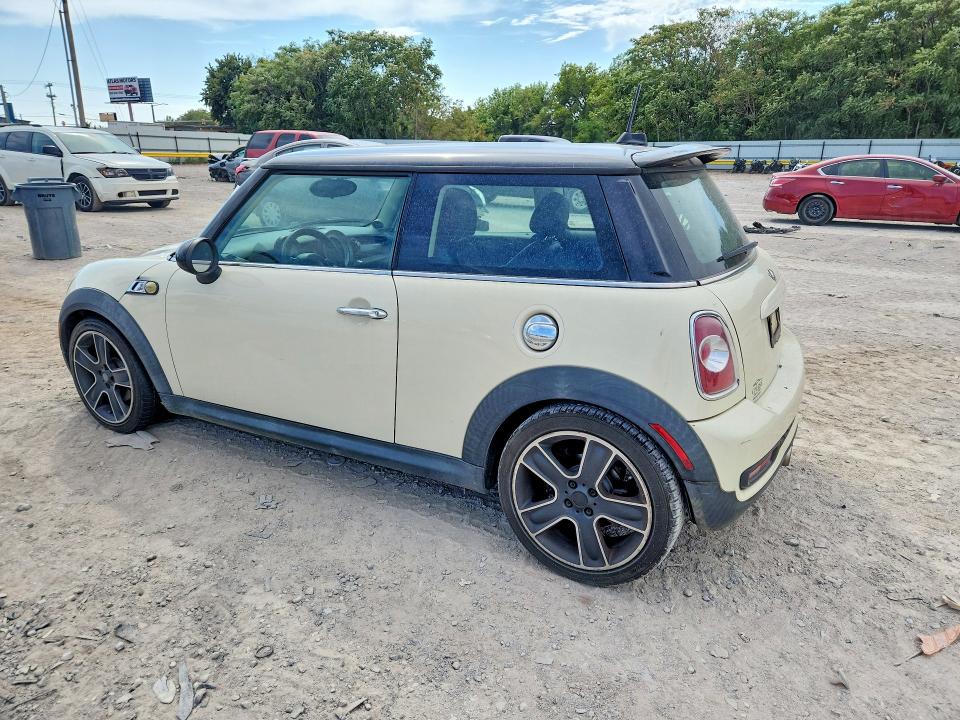 Photo 2 from auction – 2013 MINI COOPER with VIN WMWSV3C52DT392029