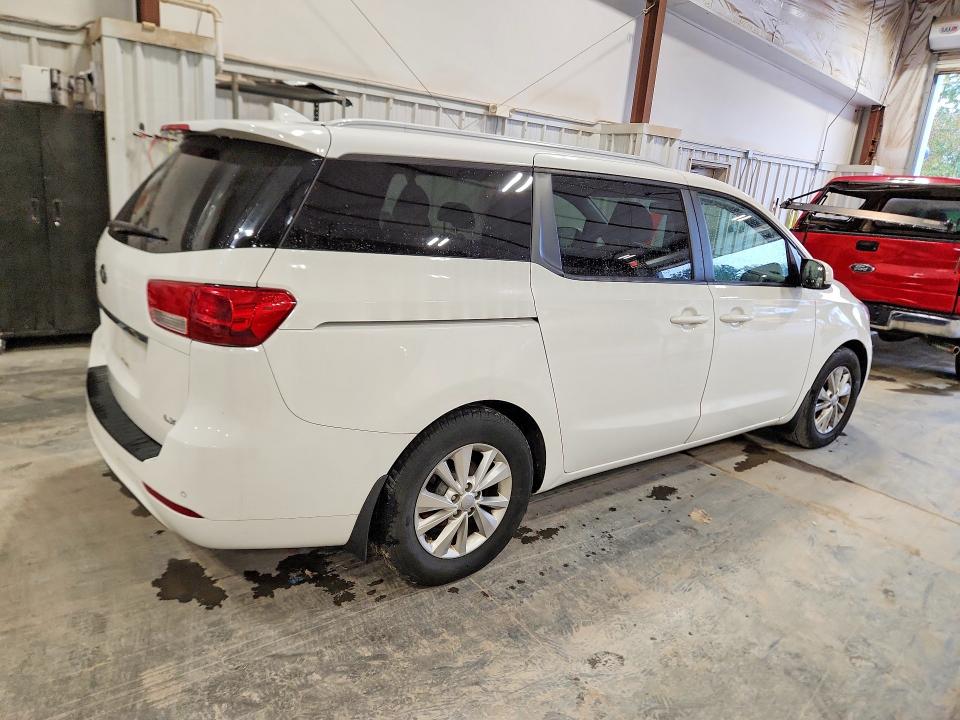 Photo 3 from auction – 2016 KIA SEDONA with VIN KNDMB5C15G6203504
