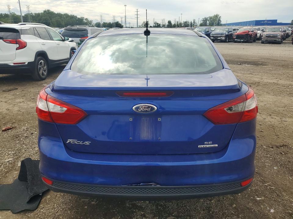 Photo 6 from auction – 2012 FORD FOCUS with VIN 1FAHP3F28CL464414