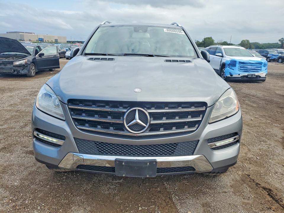 Photo 5 from auction – 2015 MERCEDES-BENZ ML with VIN 4JGDA5HB3FA600155