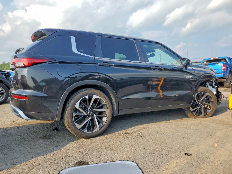 Снимка 3 от търг – 2024 MITSUBISHI OUTLANDER с VIN JA4T5VA98RZ022601