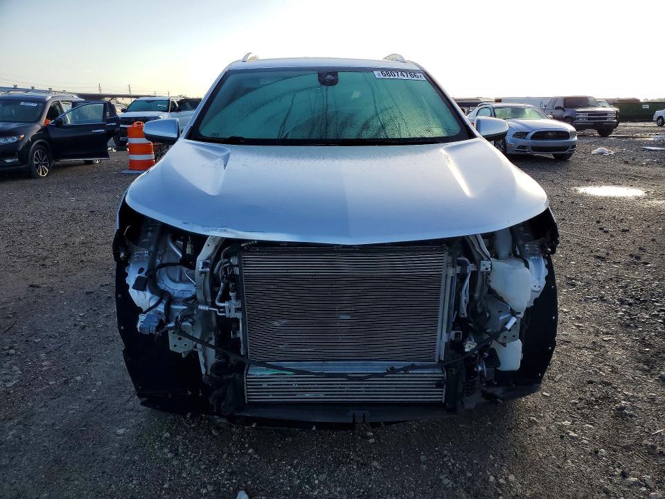 Photo 5 from auction – 2019 CHEVROLET EQUINOX with VIN 3GNAXNEVXKS665542