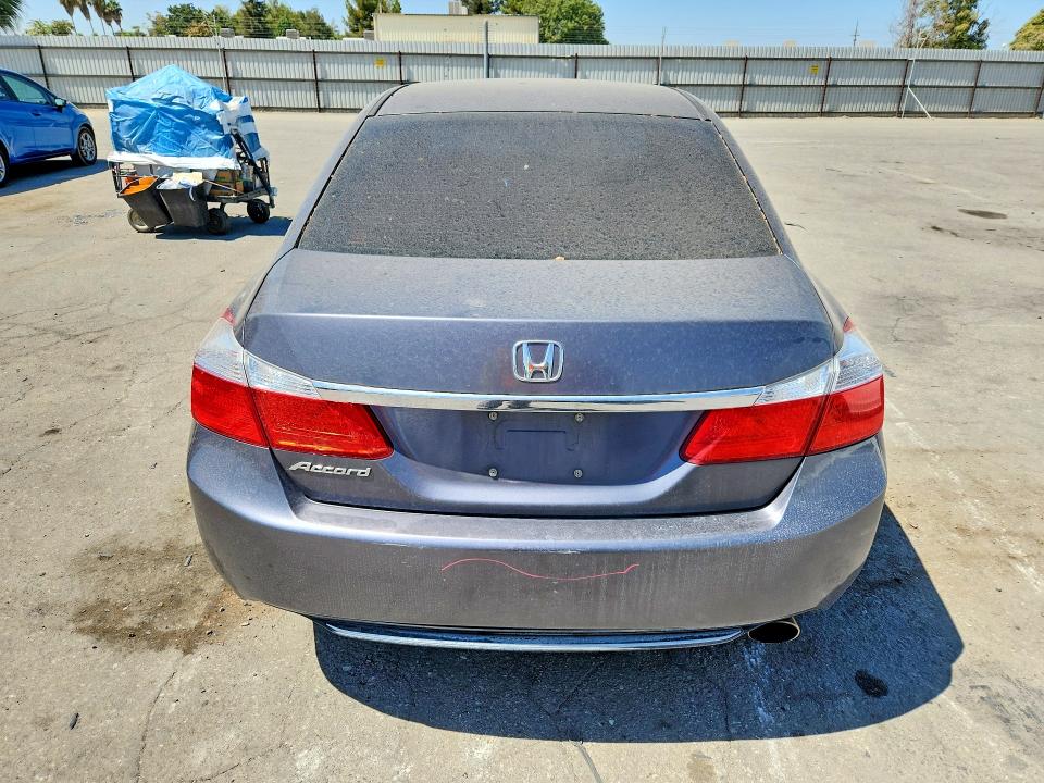Photo 6 from auction – 2014 HONDA ACCORD with VIN 1HGCR2F31EA138682