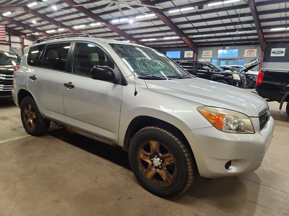 Photo 4 from auction – 2007 TOYOTA RAV4 with VIN JTMBK33V375013446