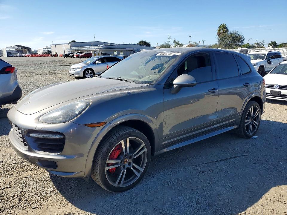 PORSCHE CAYENNE 2014 with VIN WP1AD2A25ELA74328 - Photo from auction