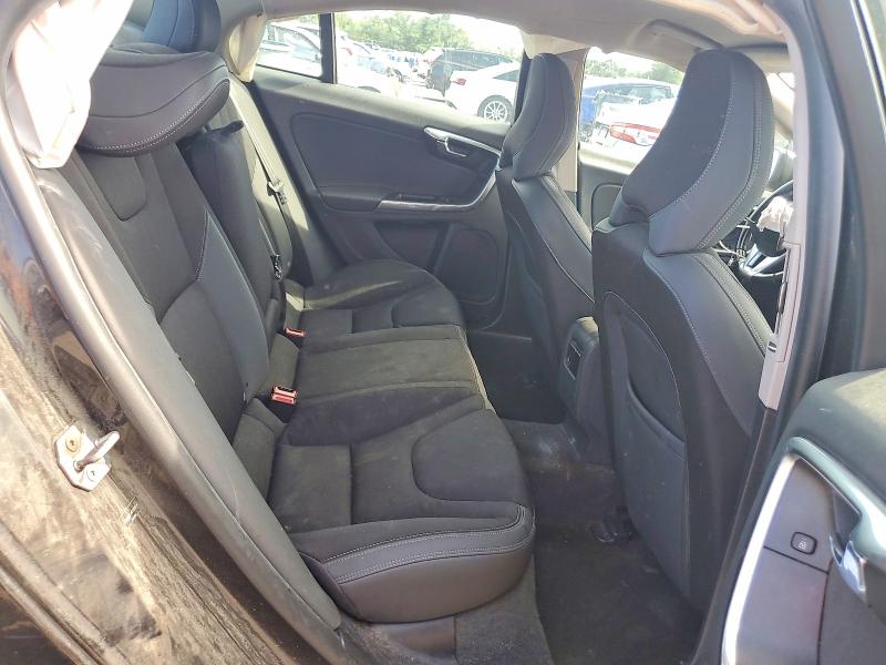 Foto 10 de la subasta – 2015 VOLVO S60 con VIN YV140MFJ4F1350544