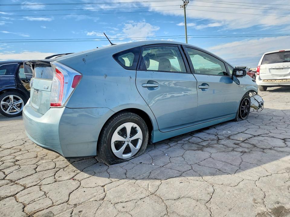 صورة رقم 3 من المزاد - 2014 TOYOTA PRIUS مع VIN JTDKN3DU5E1749774