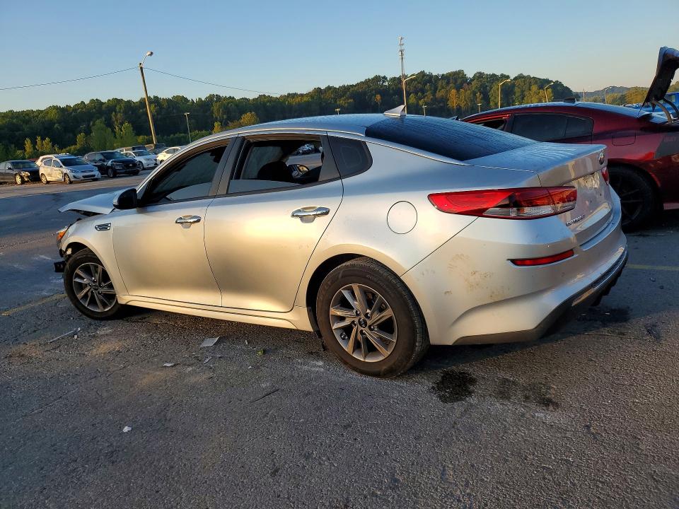 Снимка 2 от търг – 2020 KIA OPTIMA с VIN 5XXGT4L35LG447297