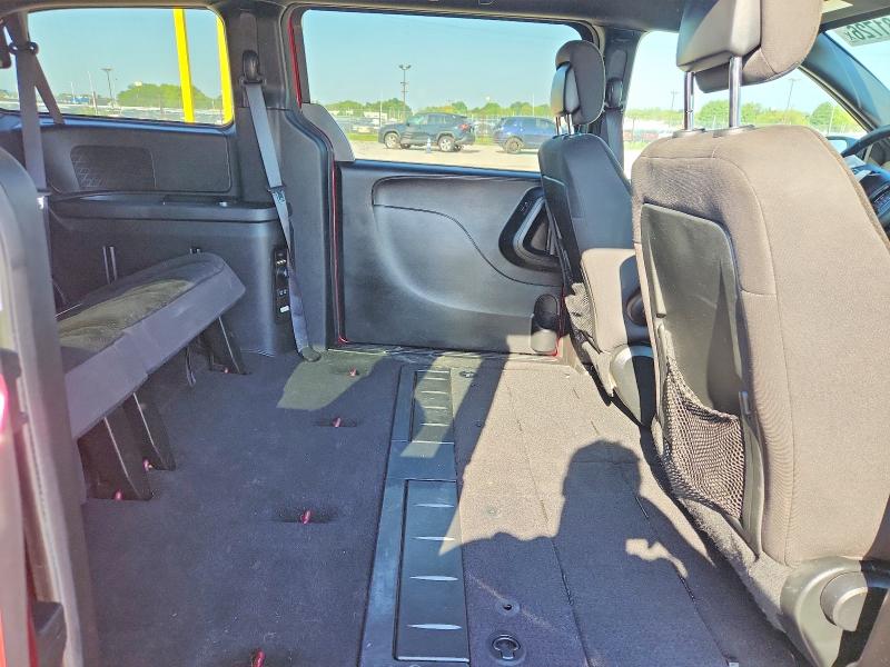 Photo 11 from auction – 2017 DODGE GRAND CARAVAN with VIN 2C4RDGBG5HR743155