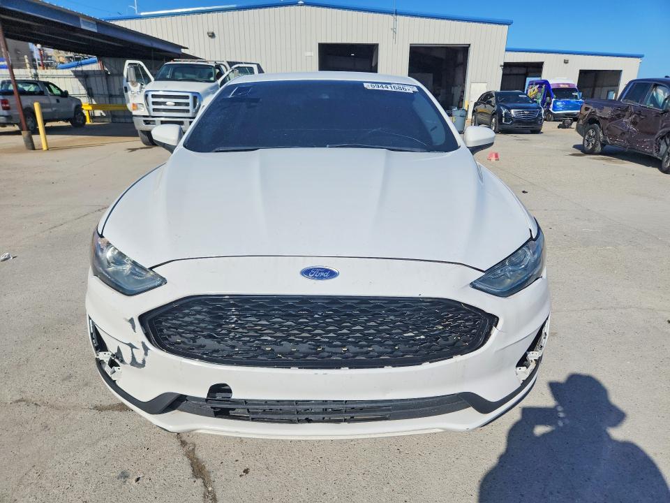 Photo 5 from auction – 2020 FORD FUSION with VIN 3FA6P0H75LR128980