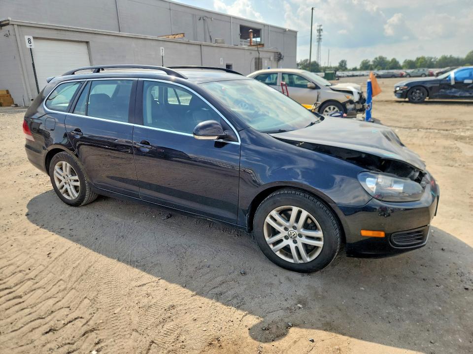 Photo 4 from auction – 2014 VOLKSWAGEN JETTA with VIN 3VWPL7AJ7EM626491