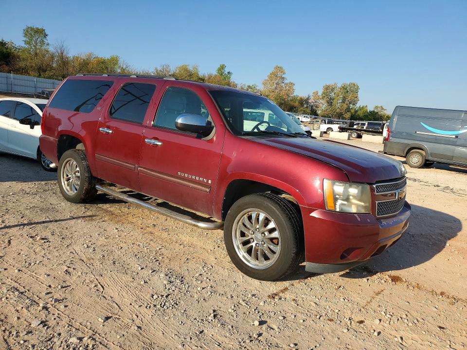 Photo 4 from auction – 2008 CHEVROLET SUBURBAN with VIN 3GNFC16078G198038