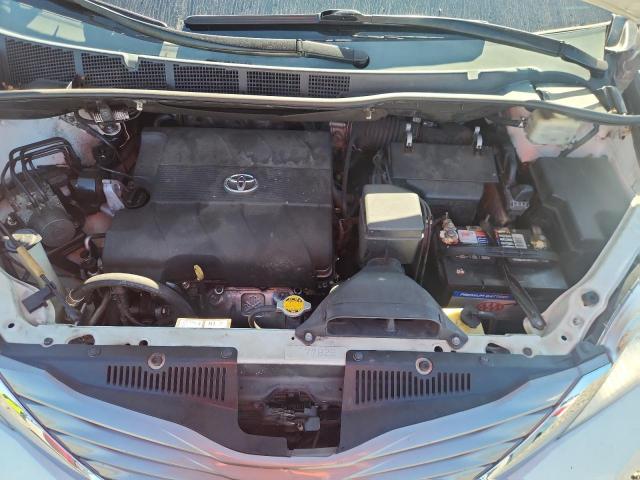 Photo 12 from auction – 2015 TOYOTA SIENNA with VIN 5TDYK3DCXFS552310