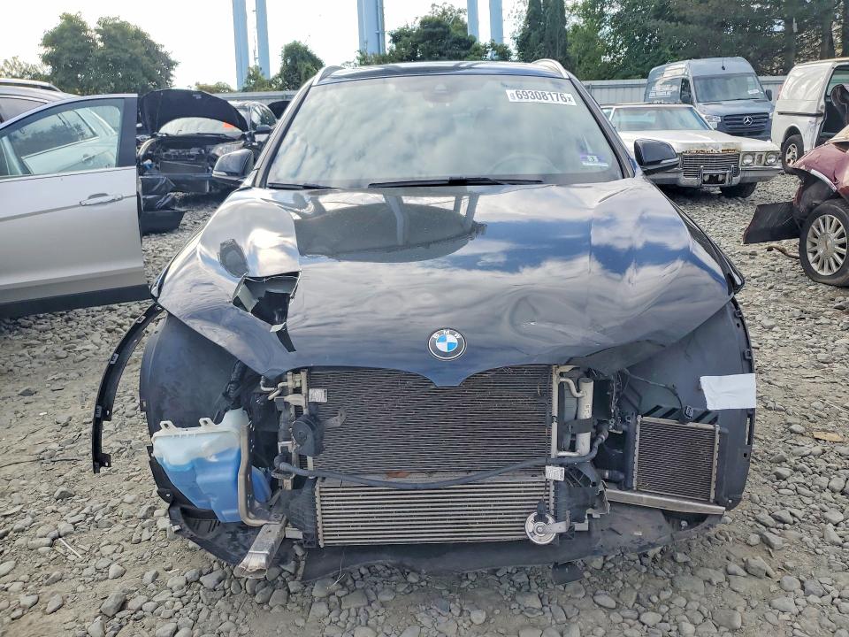 Photo 5 from auction – 2019 BMW X1 with VIN WBXHT3C56K5L35730