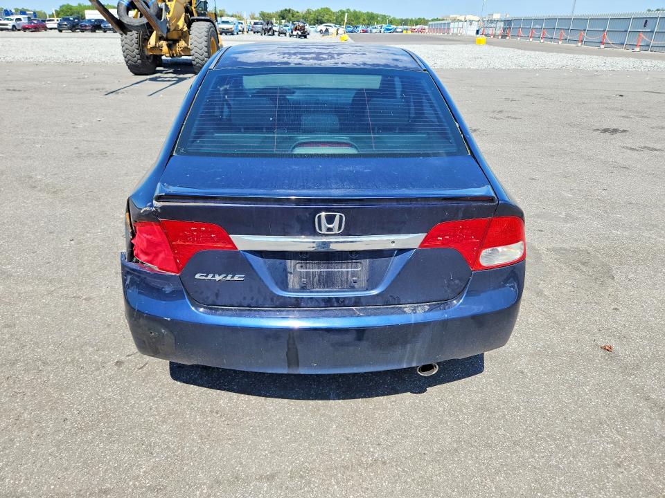 Снимка 6 от търг – 2010 HONDA CIVIC с VIN 19XFA1F68AE033734