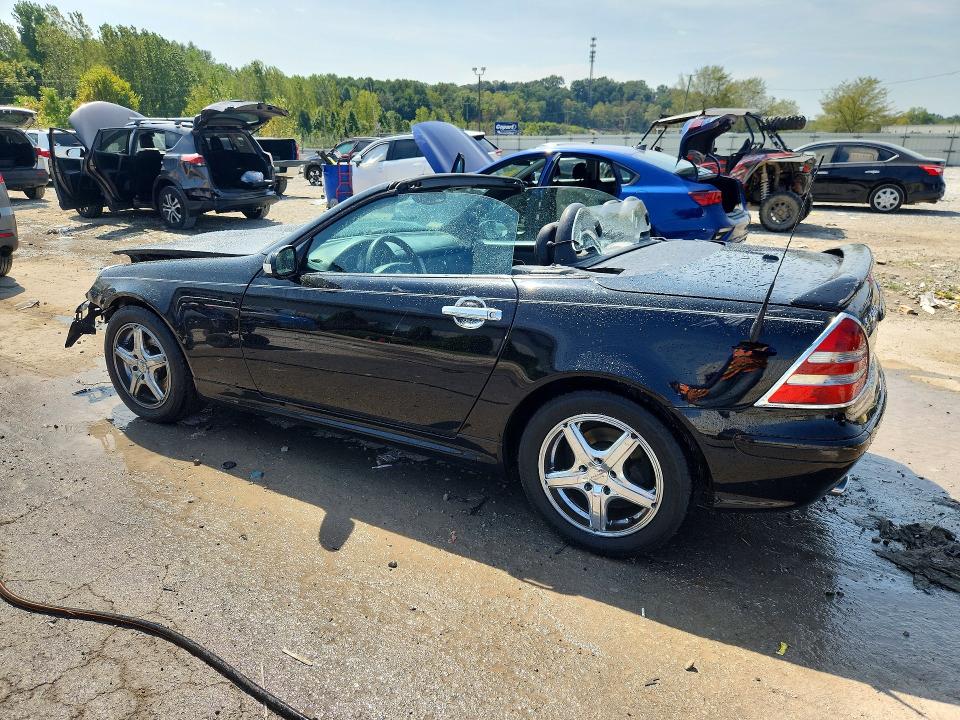 Photo 2 from auction – 2001 MERCEDES-BENZ SLK with VIN WDBKK65F61F190824