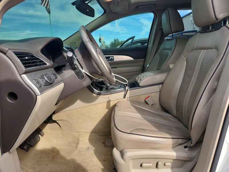 Снимка 7 от търг – 2011 LINCOLN MKX с VIN 2LMDJ8JK8BBJ05027