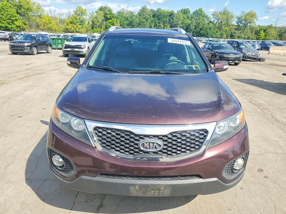 Photo 5 from auction – 2013 KIA SORENTO with VIN 5XYKUCA69DG388153