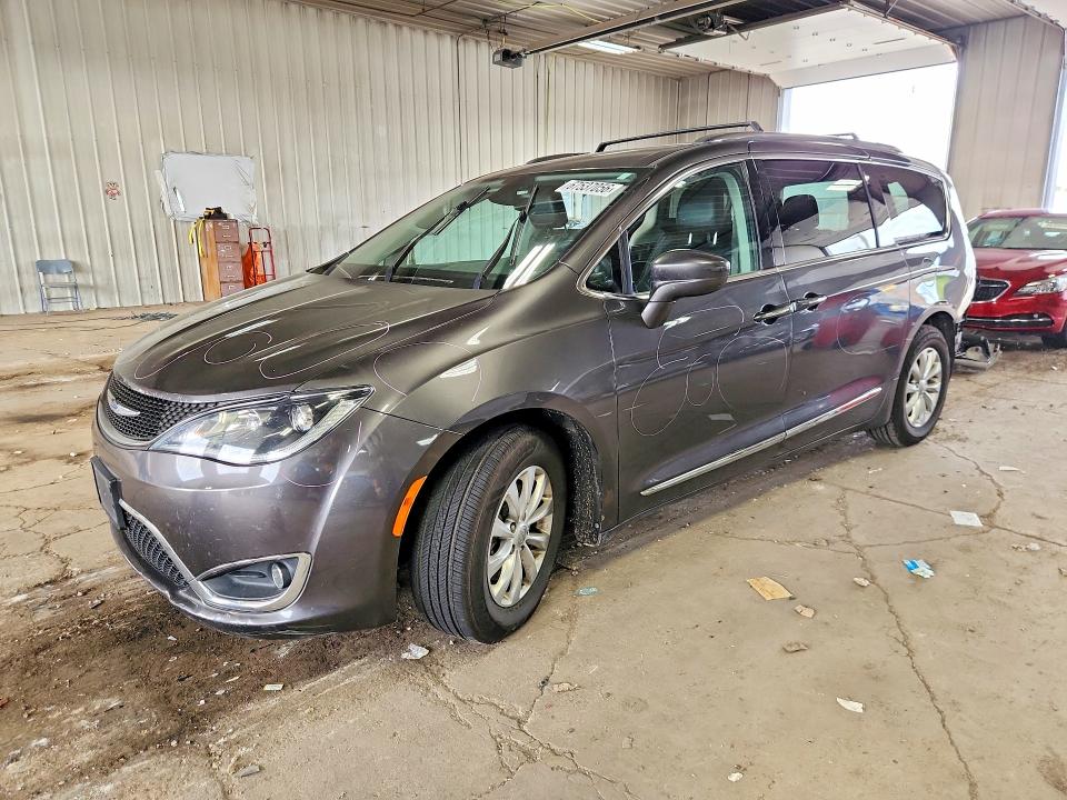 2018 CHRYSLER PACIFICA - Търг №67537056