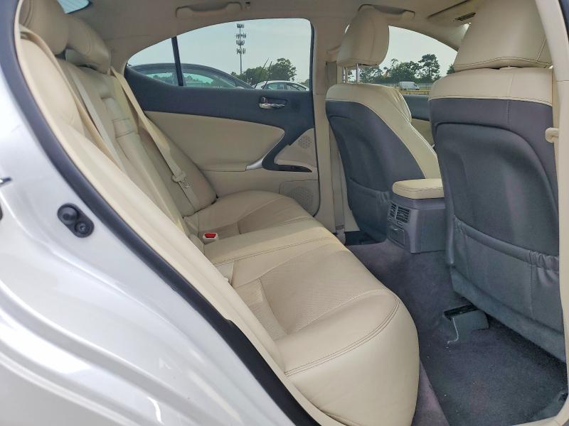Снимка 10 от търг – 2013 LEXUS IS с VIN JTHCF5C28D5061979