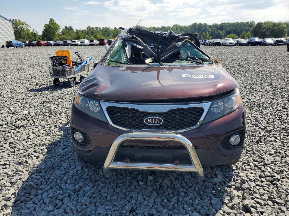 Photo 5 from auction – 2013 KIA SORENTO with VIN 5XYKUDA26DG361396