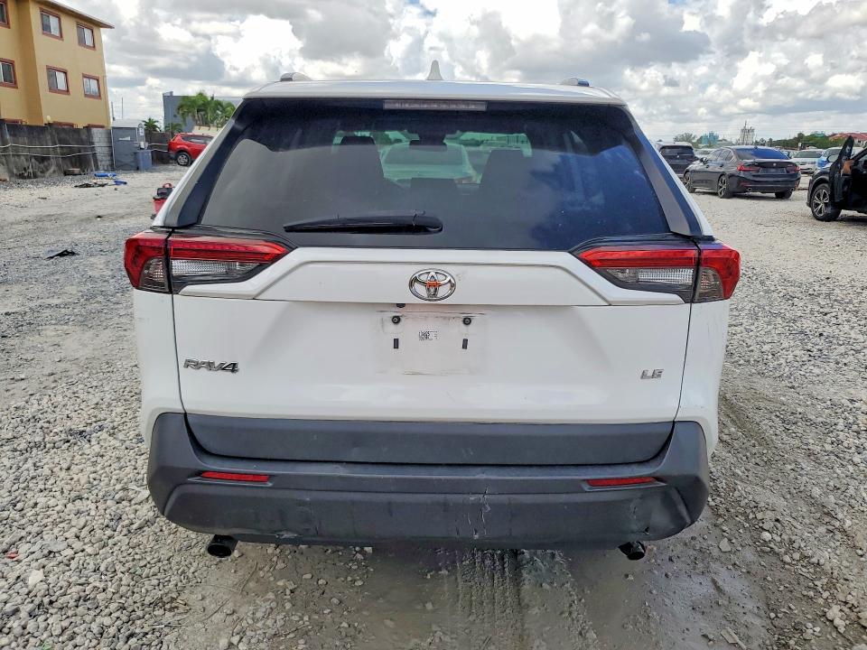 Photo 6 from auction – 2021 TOYOTA RAV4 with VIN 2T3H1RFV0MC134825