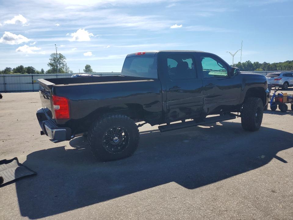 Photo 3 from auction – 2013 CHEVROLET SILVERADO with VIN 3GCPKSE75DG125183