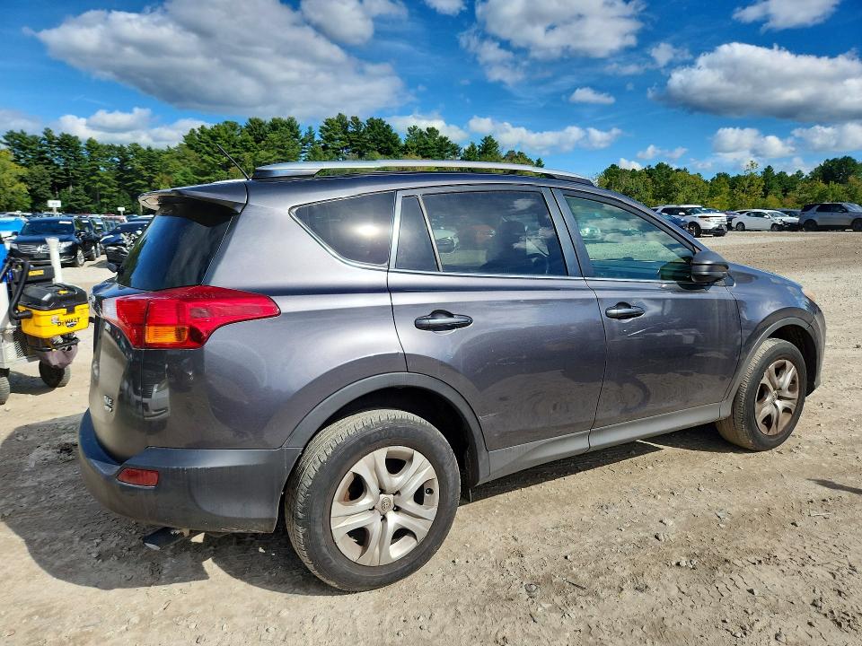Снимка 3 от търг – 2015 TOYOTA RAV4 с VIN JTMBFREV6FJ033751