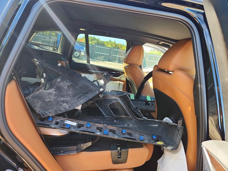 Photo 11 from auction – 2023 BMW X3 with VIN 5UX53DP05P9R90688