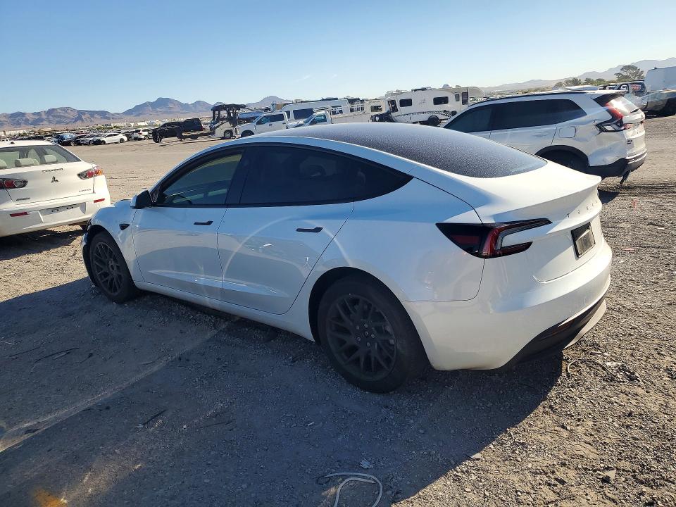 Снимка 2 от търг – 2025 TESLA MODEL 3 с VIN 5YJ3E1EA6SF026483