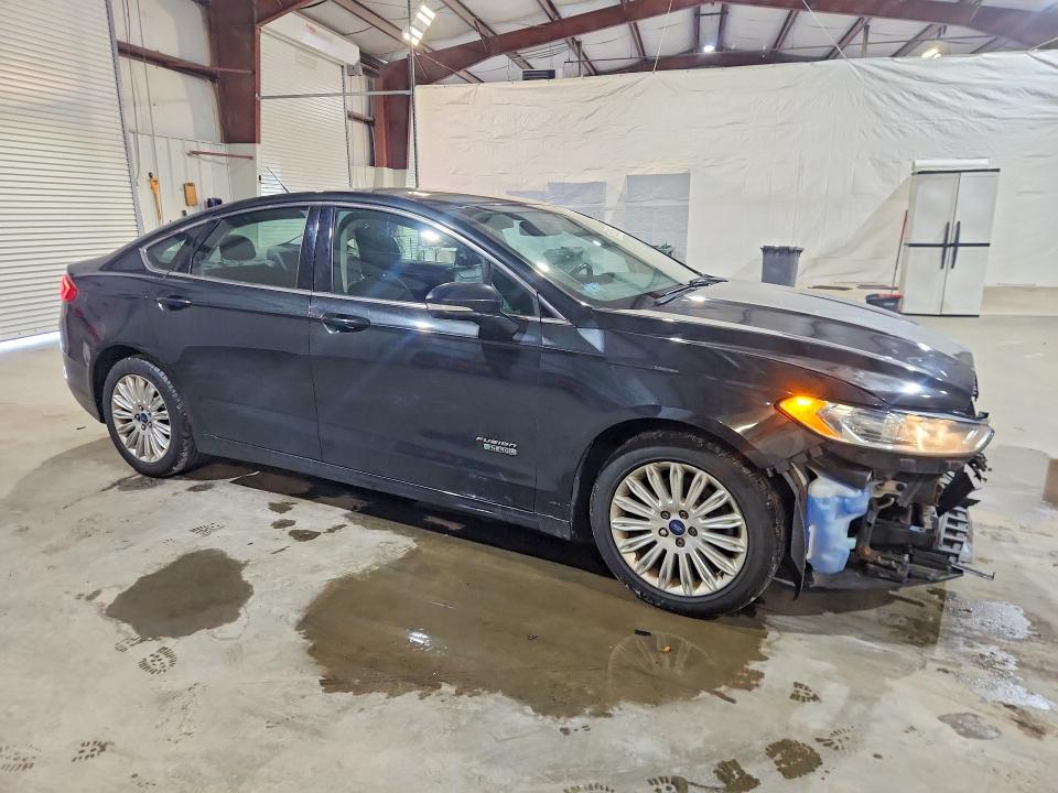 Photo 4 from auction – 2014 FORD FUSION with VIN 3FA6P0PU4ER382657
