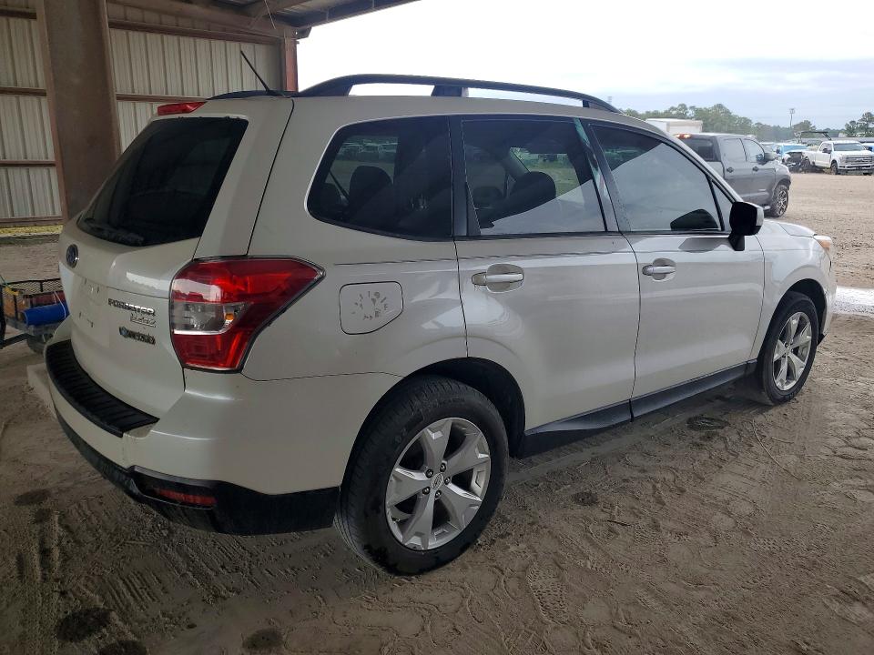 Photo 3 from auction – 2014 SUBARU FORESTER with VIN JF2SJAEC3EH530780