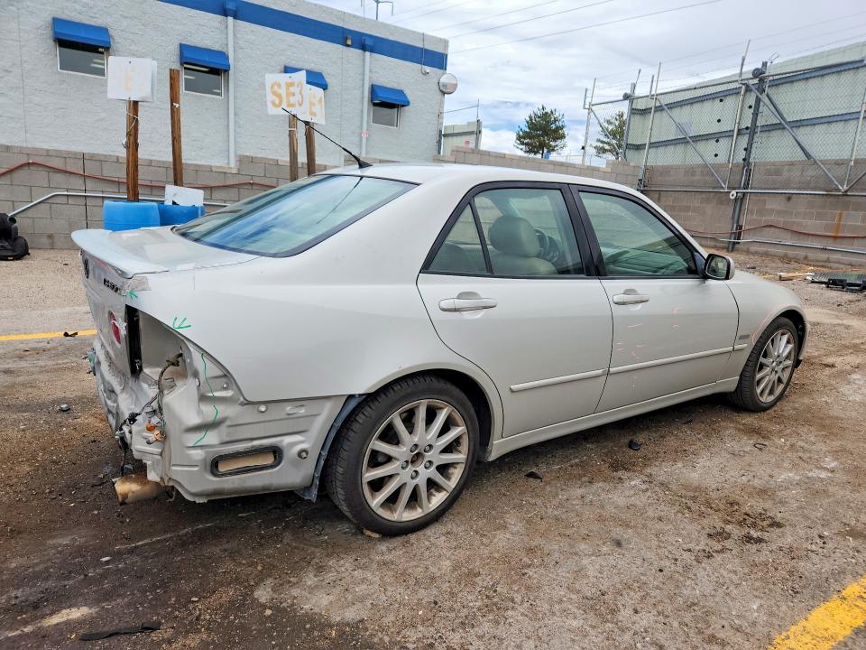 Photo 3 from auction – 2004 LEXUS IS with VIN JTHBD192640088080