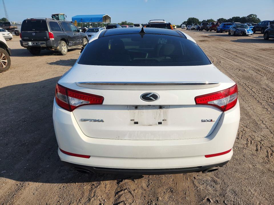 Zdjęcie 6 z aukcji – 2013 KIA OPTIMA z VIN 5XXGR4A64DG094953