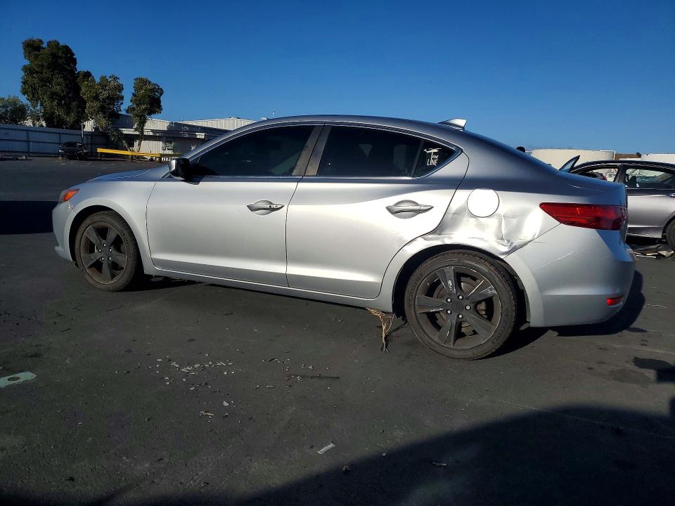 Photo 2 from auction – 2014 ACURA ILX with VIN 19VDE1F38EE015315