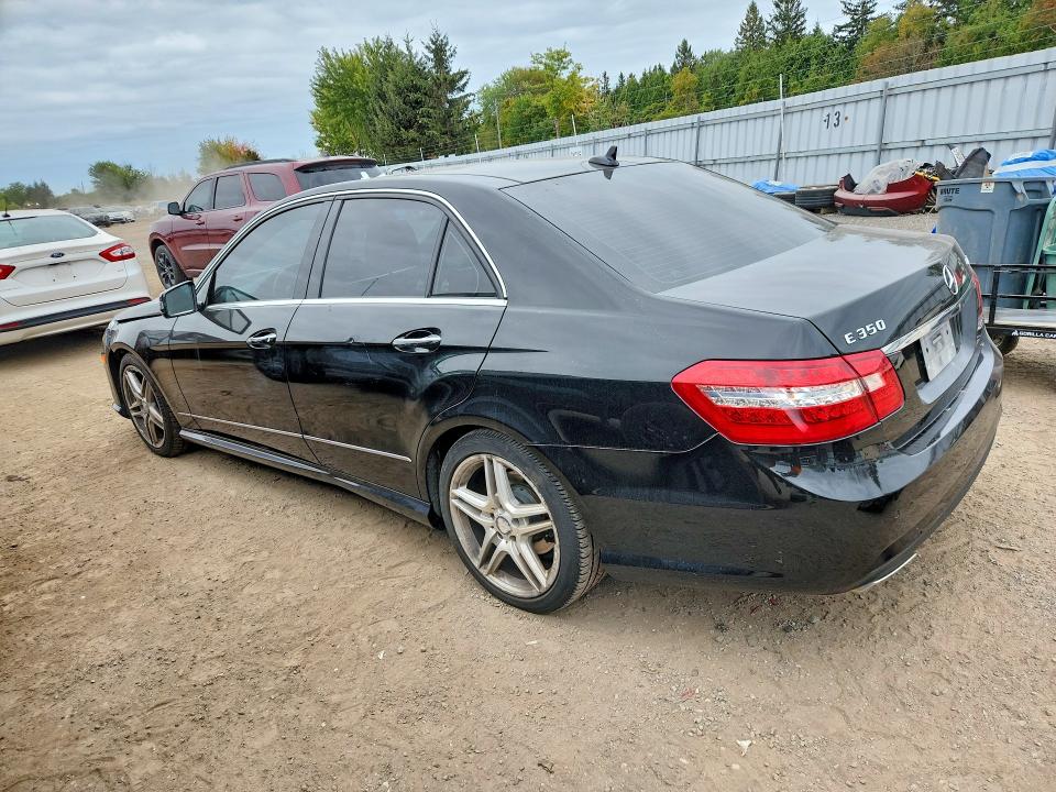 Снимка 2 от търг – 2011 MERCEDES-BENZ E с VIN WDDHF8HB2BA403521
