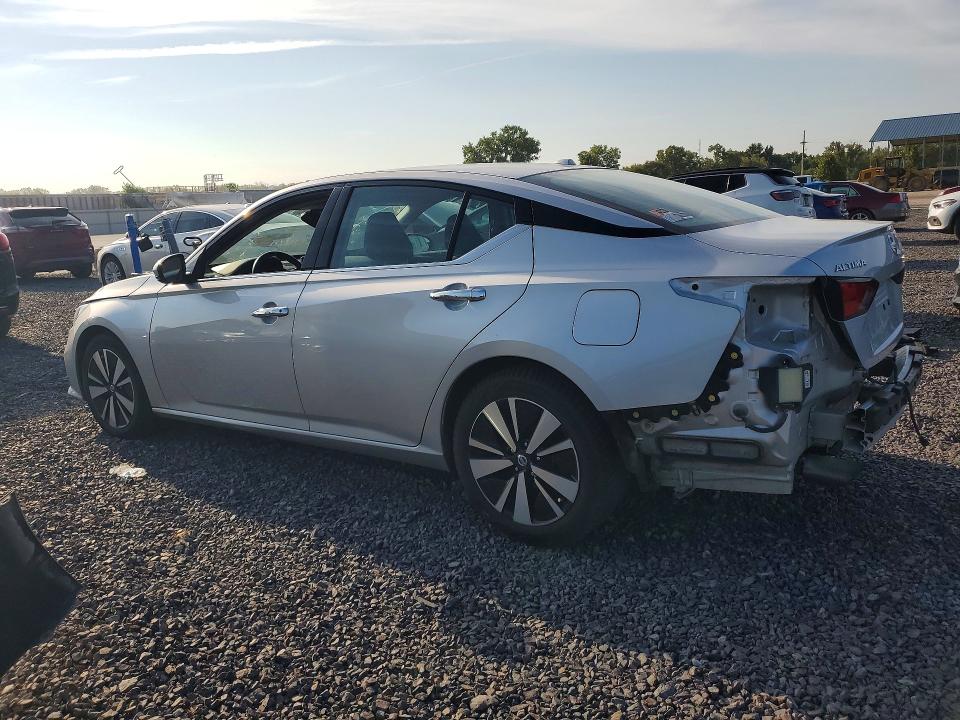 Photo 2 from auction – 2019 NISSAN ALTIMA with VIN 1N4BL4EV7KC197946