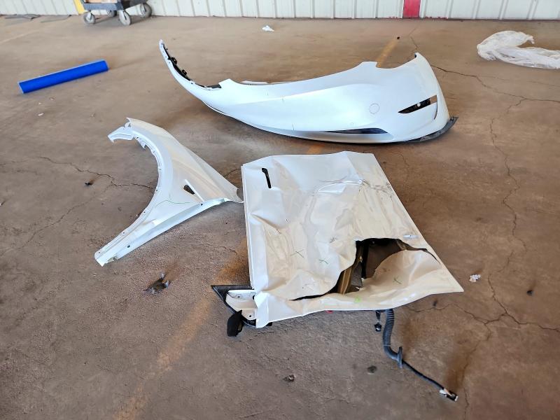 Photo 13 from auction – 2022 TESLA MODEL Y with VIN 7SAYGDEE5NF512262