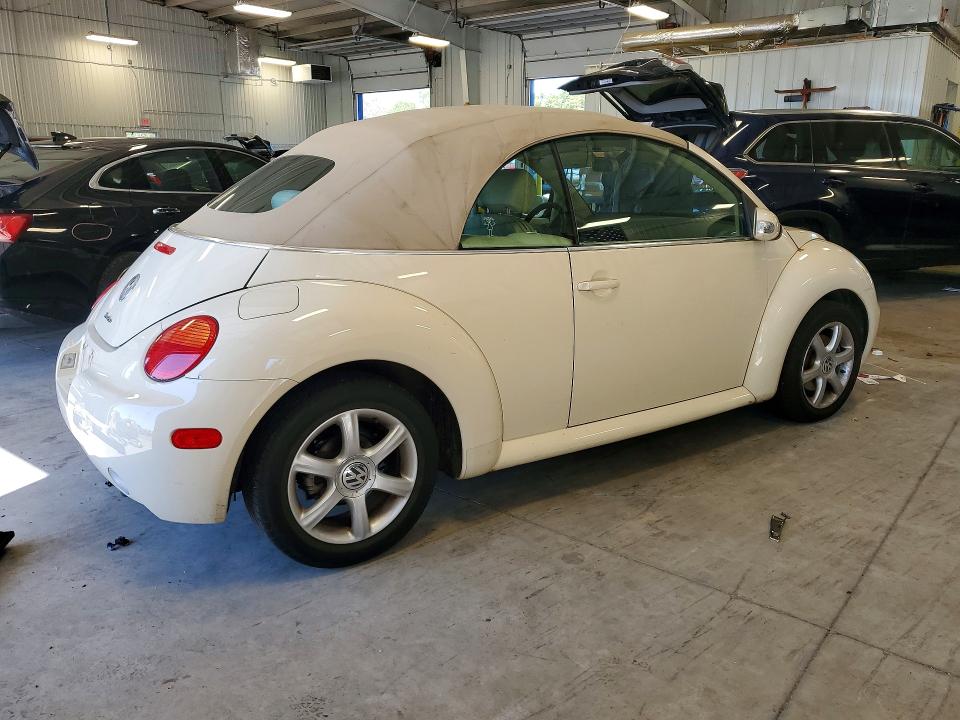 Photo 3 from auction – 2005 VOLKSWAGEN NEW BEETLE with VIN 3VWCD31Y85M306453