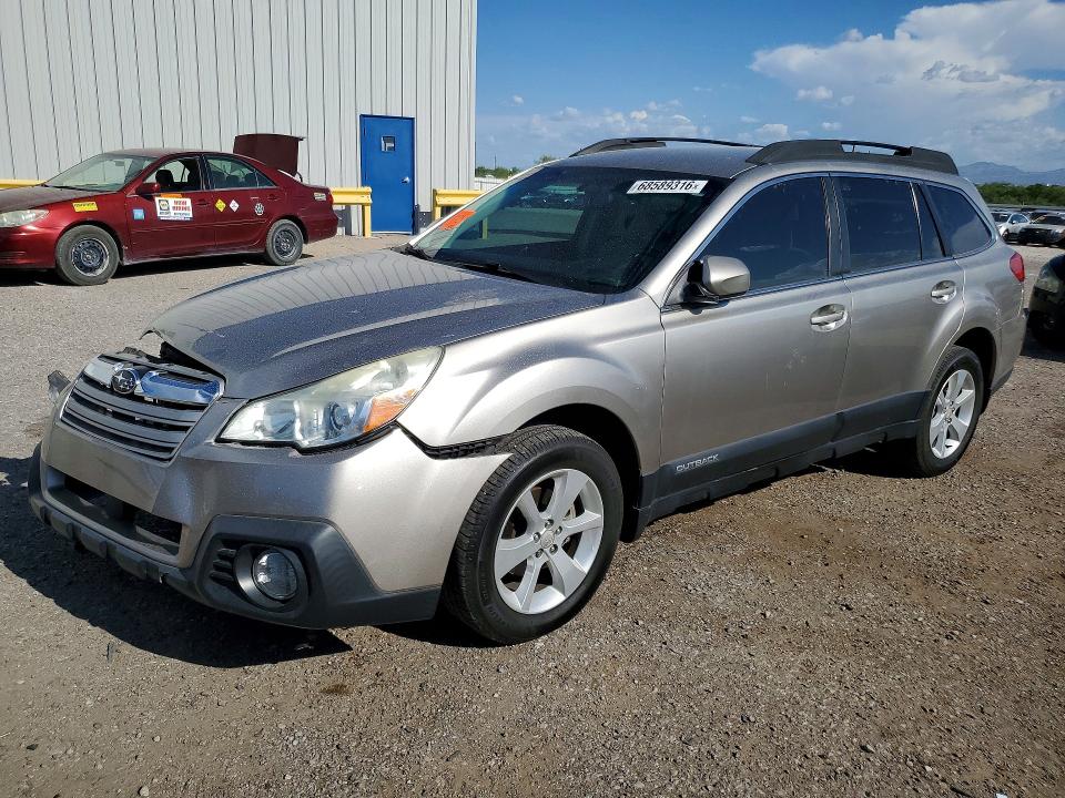 2014 SUBARU OUTBACK - Търг №68589316