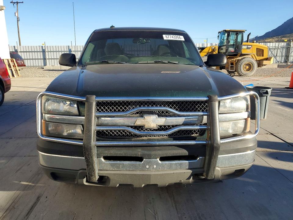 Photo 5 from auction – 2003 CHEVROLET SILVERADO with VIN 2GCEK19T731186521