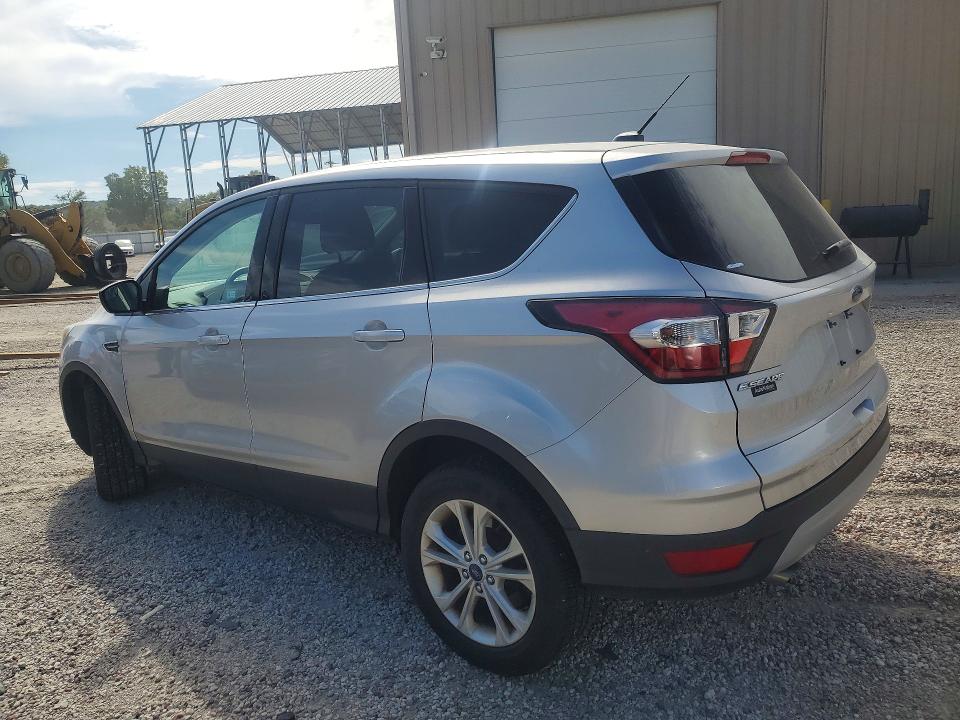 Photo 2 from auction – 2017 FORD ESCAPE with VIN 1FMCU9G97HUA15735