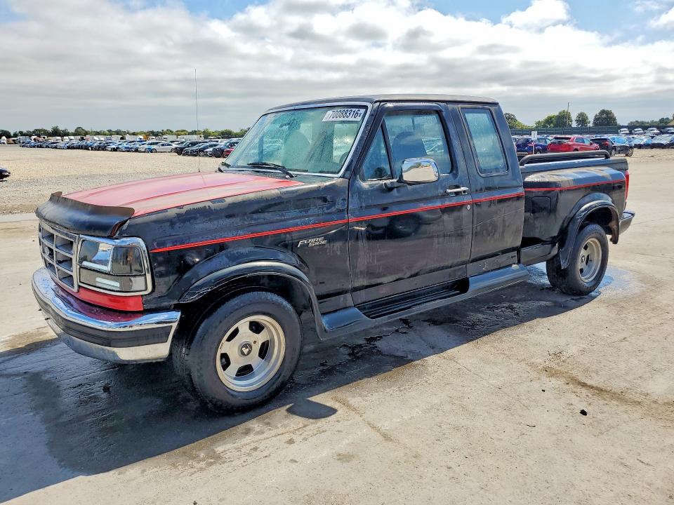FORD F150 1994 with VIN 1FTEX15N6RKC00717 - Photo from auction
