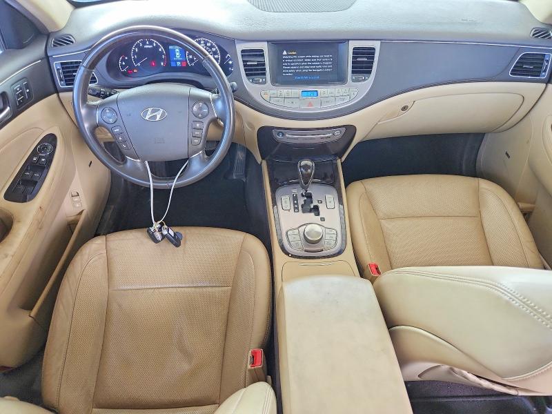 Снимка 8 от търг – 2011 HYUNDAI GENESIS с VIN KMHGC4DF6BU132957