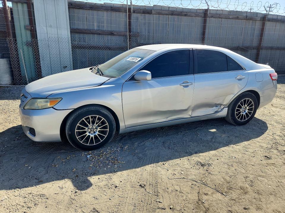 TOYOTA CAMRY 2011 с VIN 4T4BF3EK7BR096371 - Снимка от търг