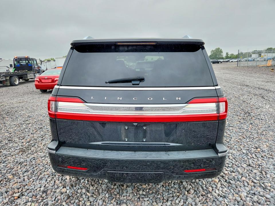 Photo 6 from auction – 2018 LINCOLN NAVIGATOR with VIN 5LMJJ3LT1JEL22233