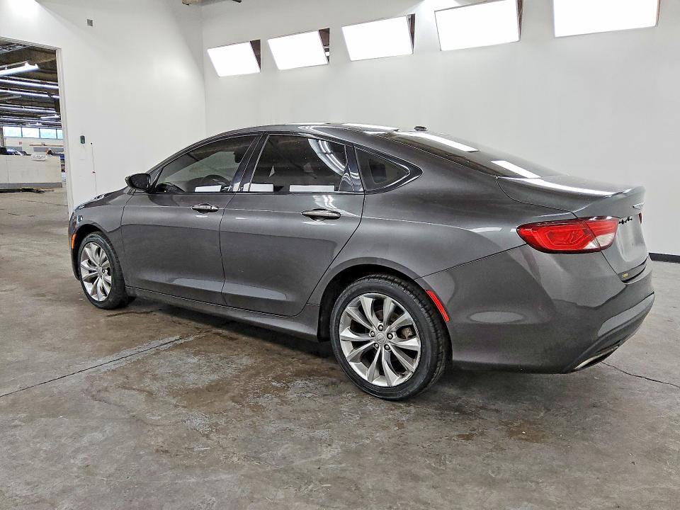 Zdjęcie 2 z aukcji – 2015 CHRYSLER 200 z VIN 1C3CCCBB0FN629388