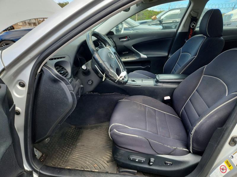 Photo 7 from auction – 2006 LEXUS IS with VIN JTHBE262X65003951